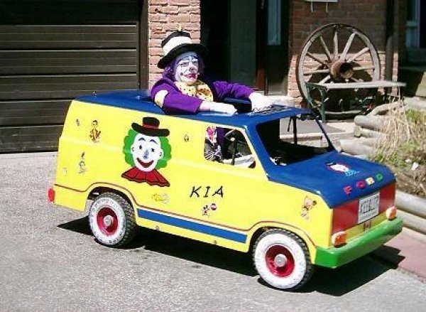 2475clown-car.jpg