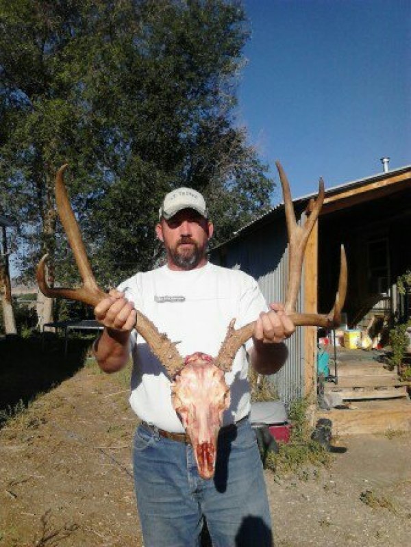 36242012_archery_buck_009.jpg