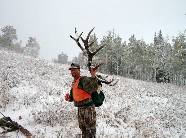 39822009_elk_hunt_010.jpg