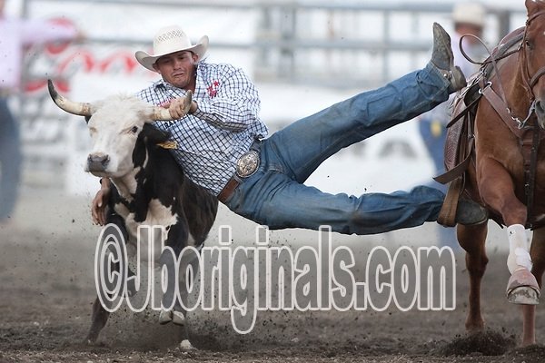 4453russell-cardoza-5-4-steer-wrestling-pic-1.jpg