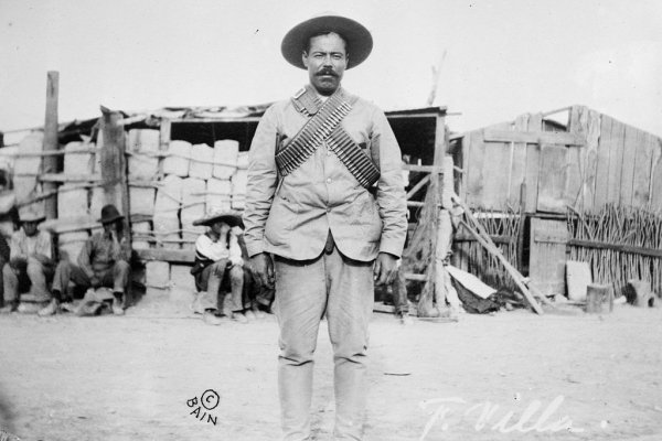 78621024px-pancho_villa_bandolier.jpg