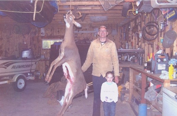 8140oct_2004-1st_buck_with_bow_001.jpg