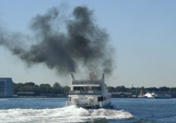 9186boat_diesel_black_exhaust_smoke.jpeg