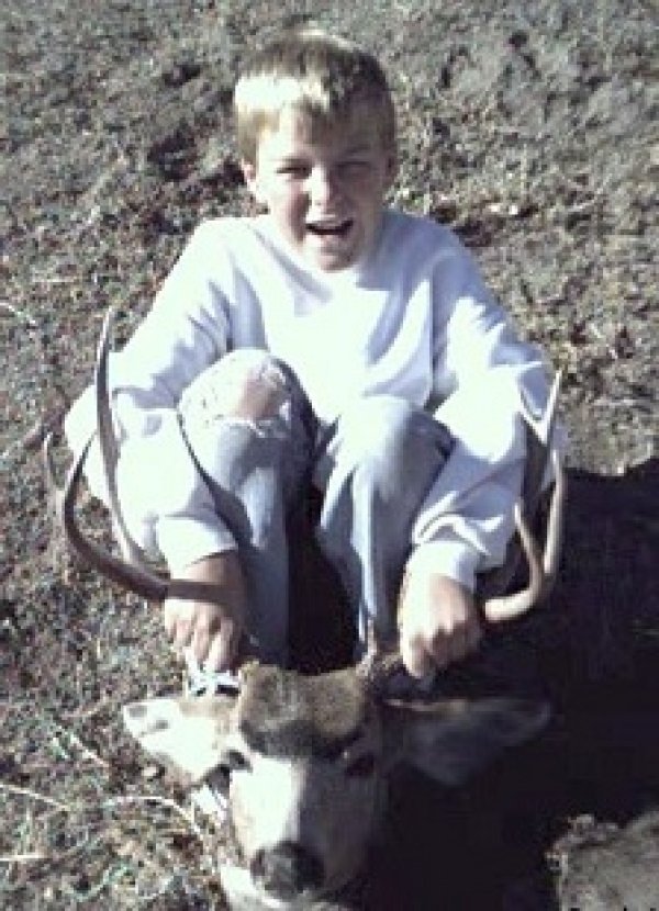 6025ryans_1st_buck.jpg