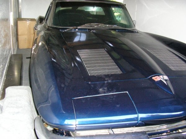 99241963corvette_004.jpg