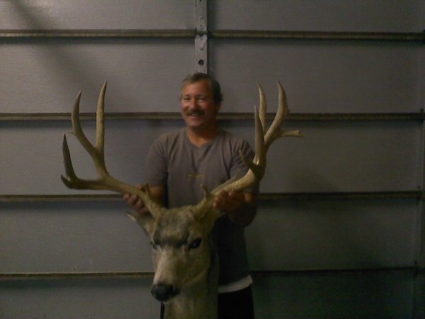 1724dadsbuck.jpg