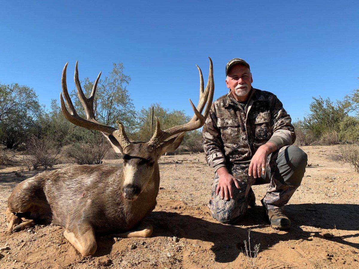Derick Lopez Outfitter Season 2020-2021 | Mexico | Monster Muleys Community