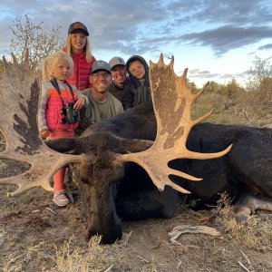 moose 22 family.jpeg