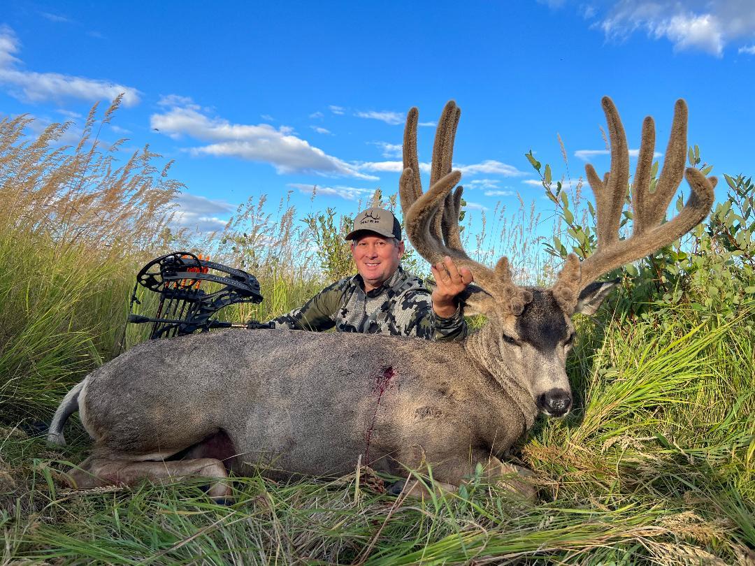 Mike's Outfitter Big Buck 3.jpg