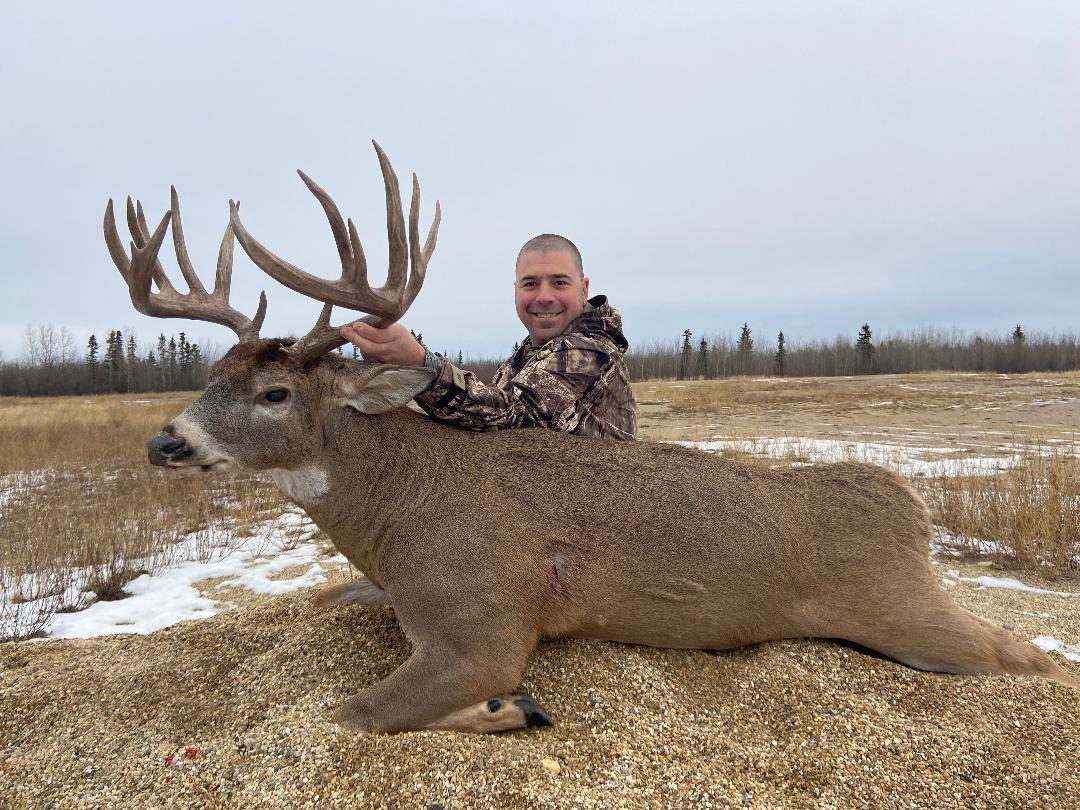 Mike's Outfitter Big Buck 5.jpg